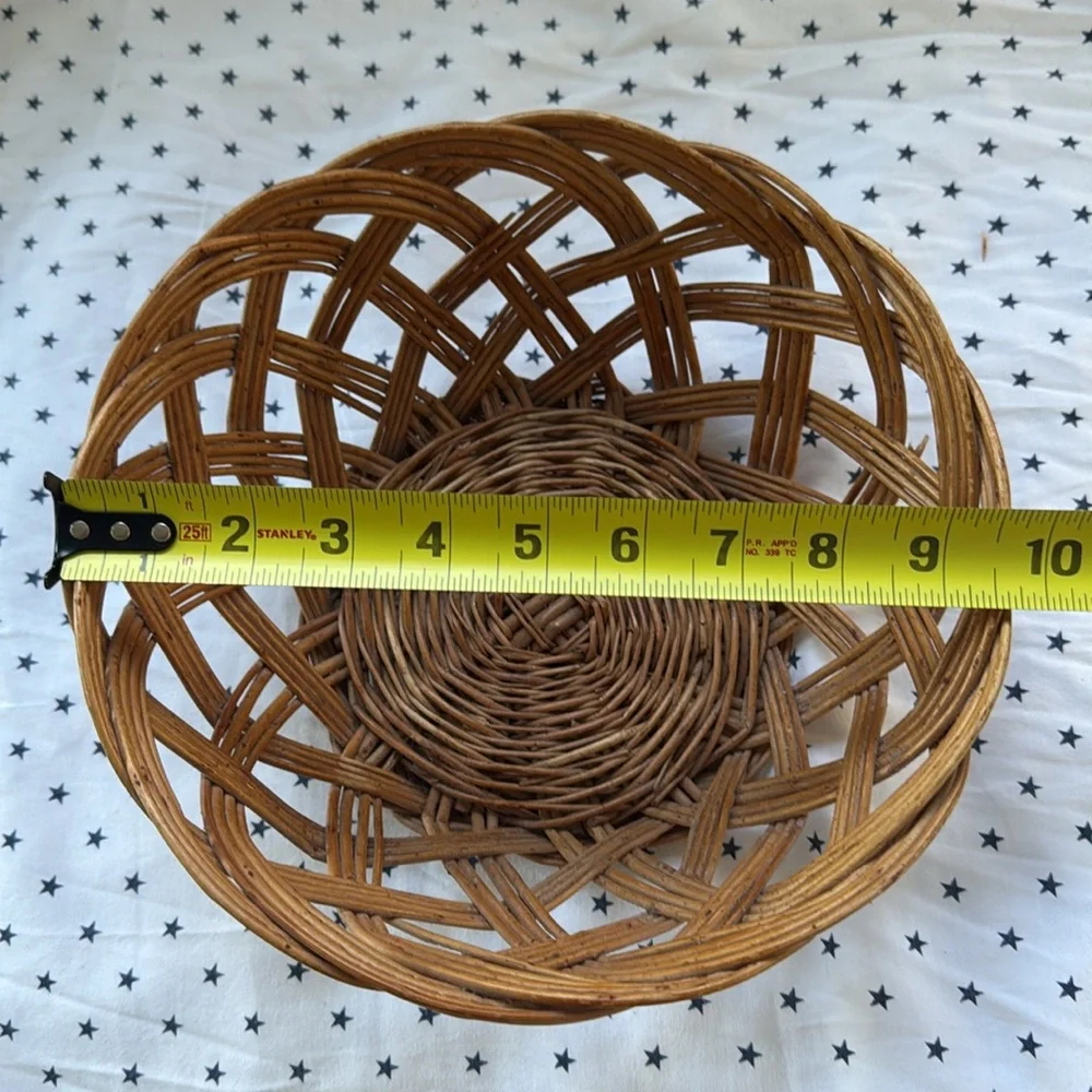 Vintage Yugoslavian Wicker 9.5” Rustic Rattan Round Hand Woven Fruit Basket